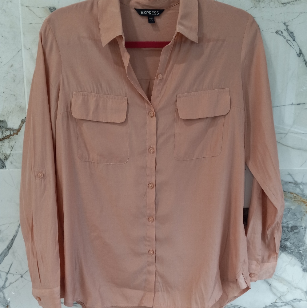 Express button up blouse - Picture 2 of 3